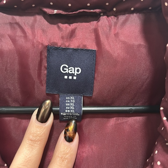 GAP puffer vest, burgundy polka dot XL - Picture 3 of 3